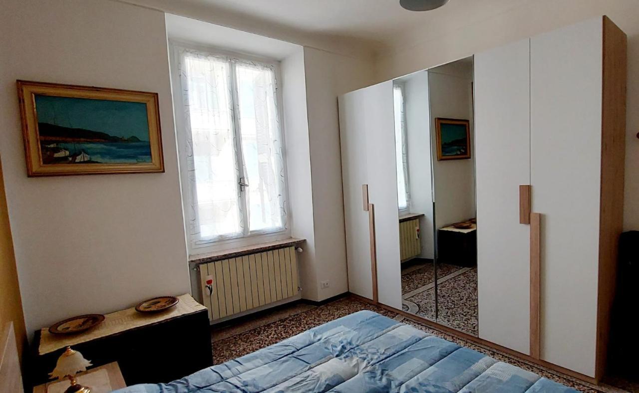Ca' Mariuccia. Appartamento A Un Passo Dal Mare Savona Exterior photo